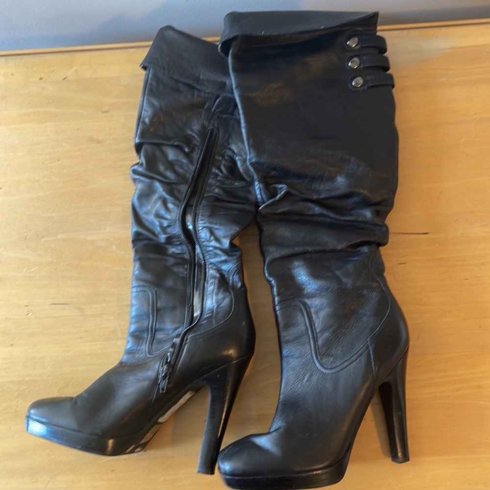 Black Jessica Simpson platform boots